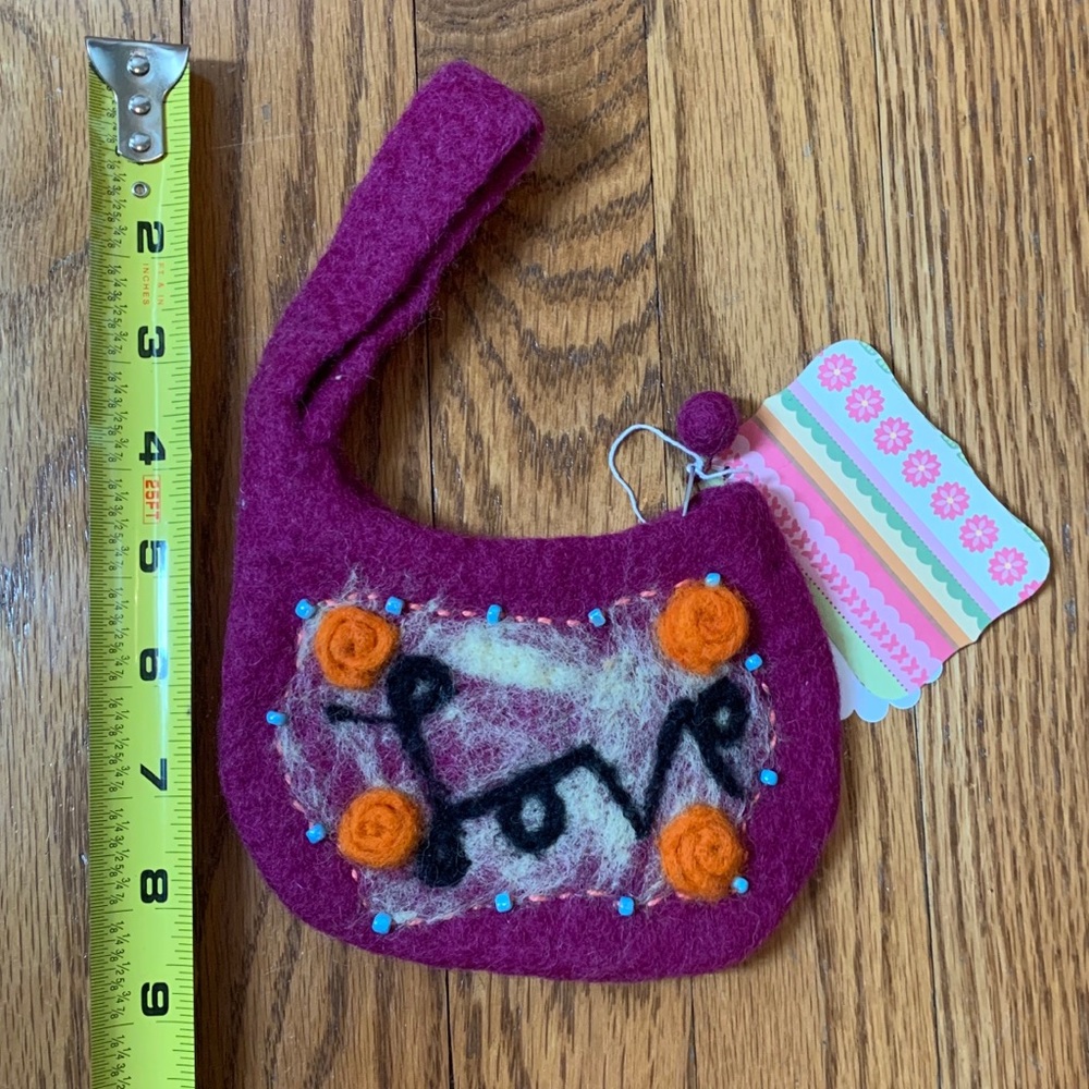 👜 NEW Handmade Needle Felted Wristlet